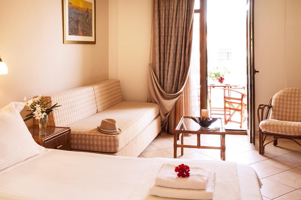 Hotel Paralio Possidi Chambre photo
