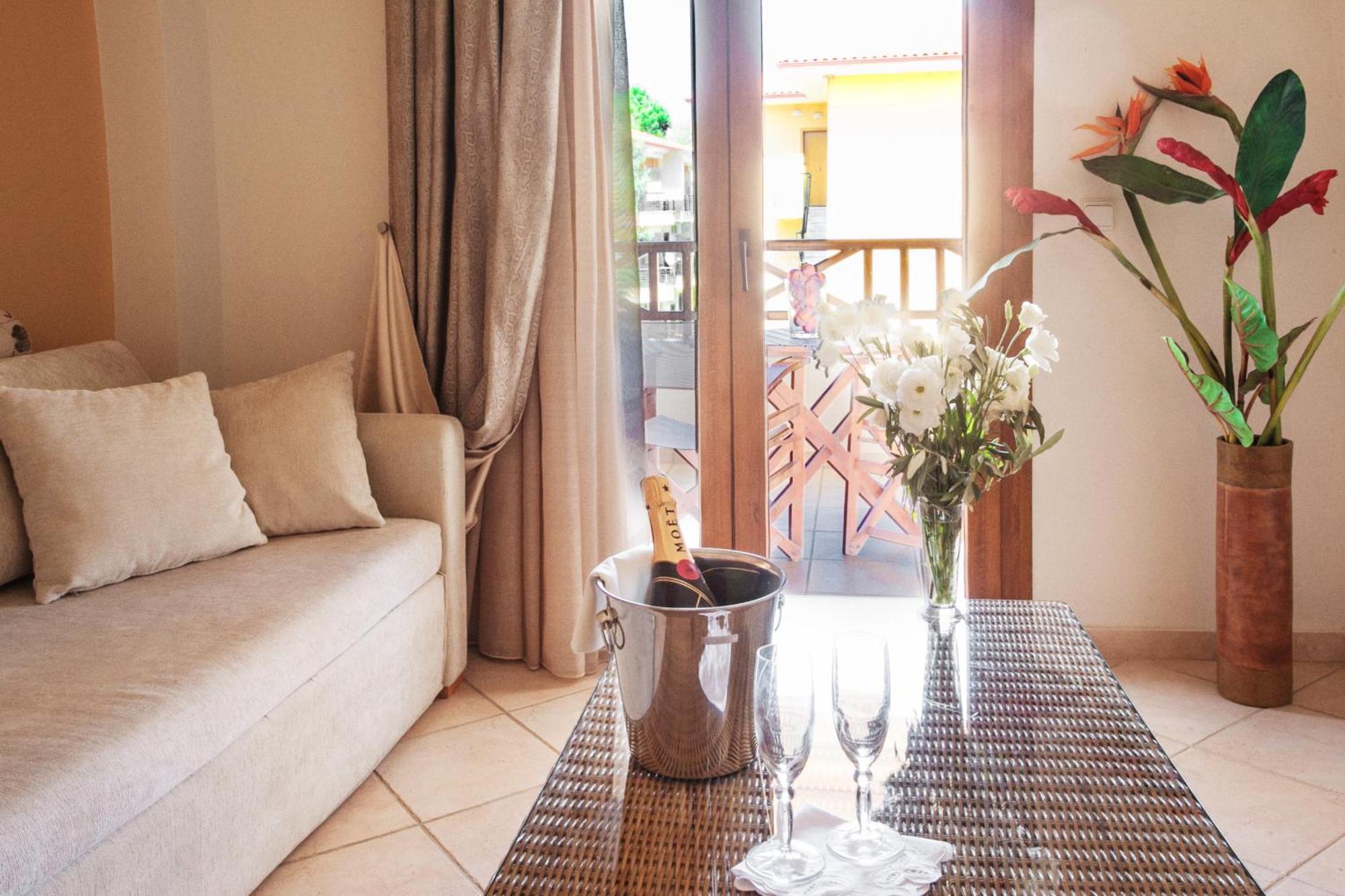 Hotel Paralio Possidi Extérieur photo