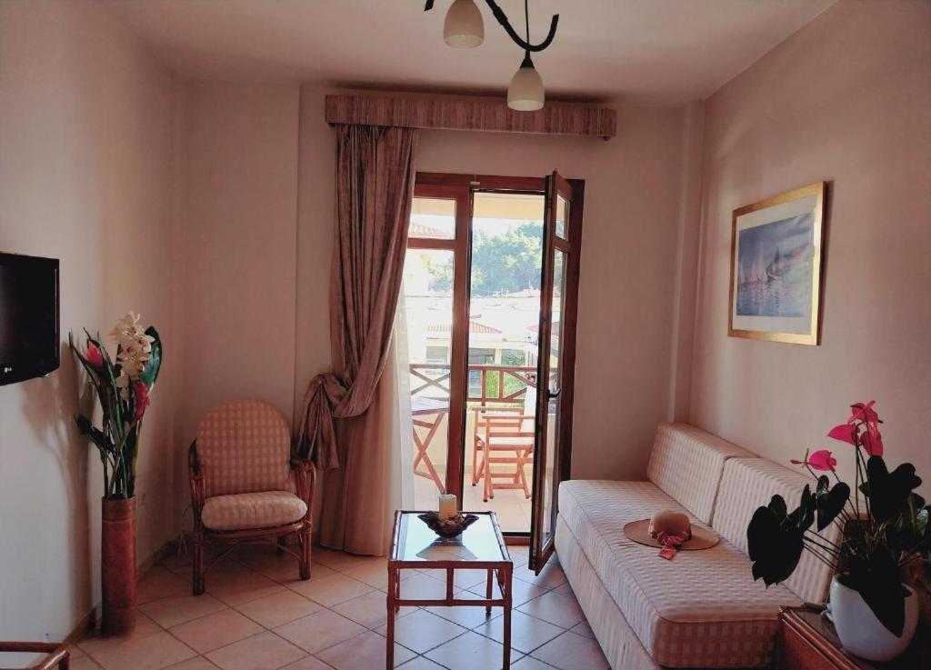 Hotel Paralio Possidi Extérieur photo